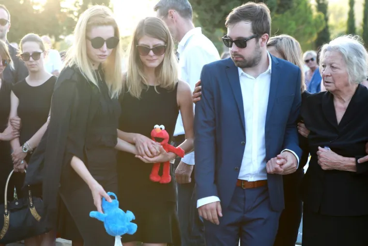 Antonija Blaće neutješna na sprovodu Siniše Svilana prije točno devet godina