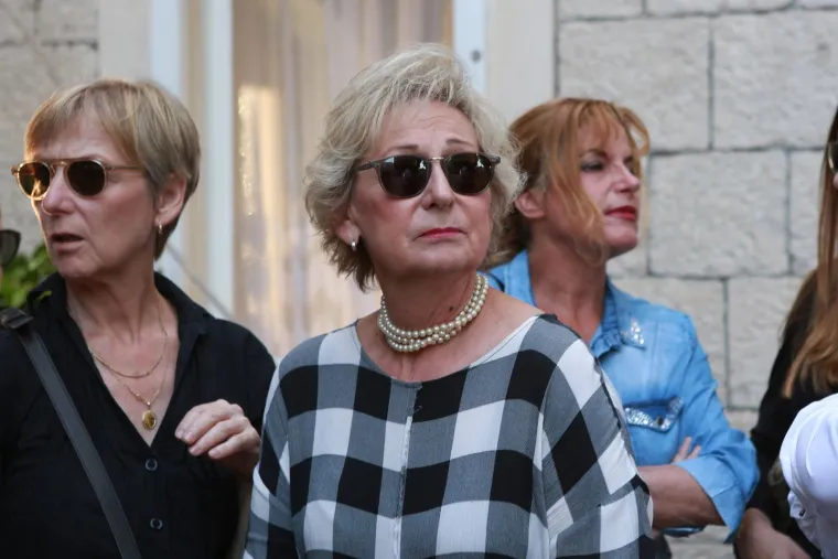 Antonija Blaće neutješna na sprovodu Siniše Svilana prije točno devet godina