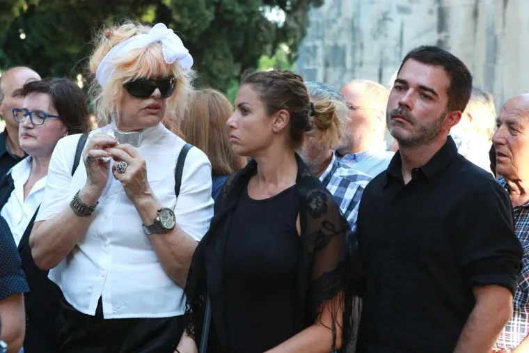 Antonija Blaće neutješna na sprovodu Siniše Svilana prije točno devet godina