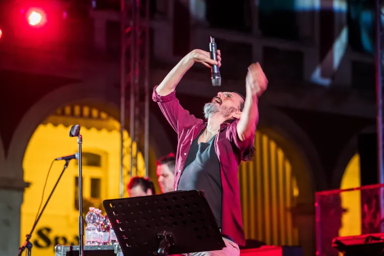 U elementu: Goran Bare zapalio prvu večer Splitskog festivala