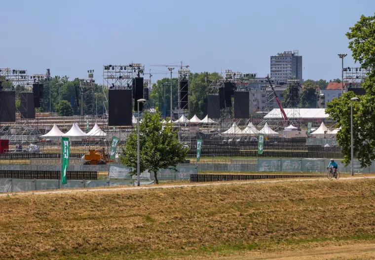 Hipodrom tri dana prije Thompsonovog koncerta: Zadnje pripreme u tijeku