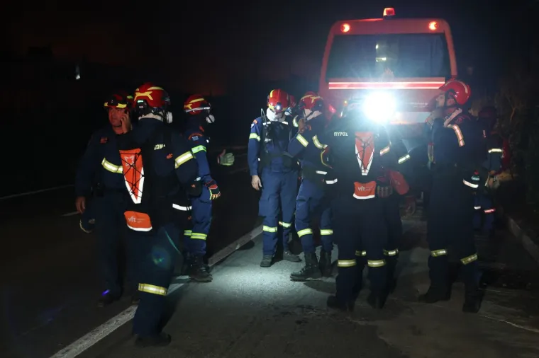 Apokaliptične scene na popularnom otoku, u tijeku masovna evakuacija: 'Približava se!'