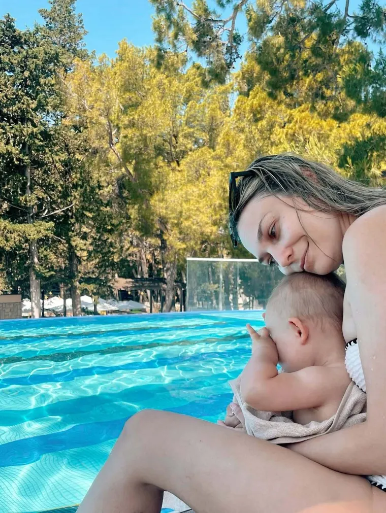 Sonja Kovač u Tučepima: Pogledajte luksuz u kojem odmara s obitelji