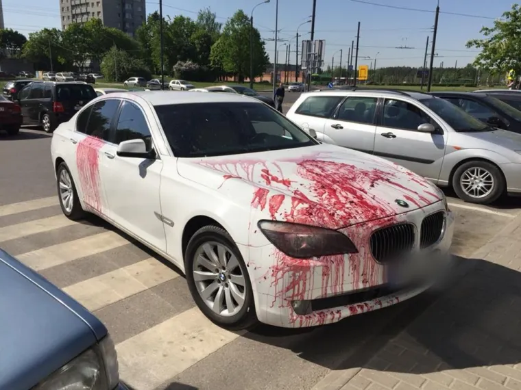 Živcira li i vas kada ovako parkiraju? Izvukli smo najgore primjere sebičnosti, drskosti i gluposti
