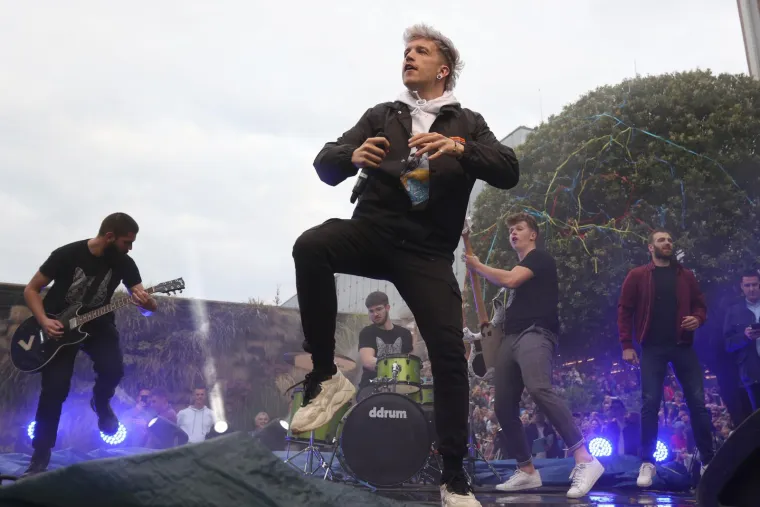 Na Eurosongu nije bio prvi, ali osmijeh njegove žene govori da je u ljubavi itekako pobijedio