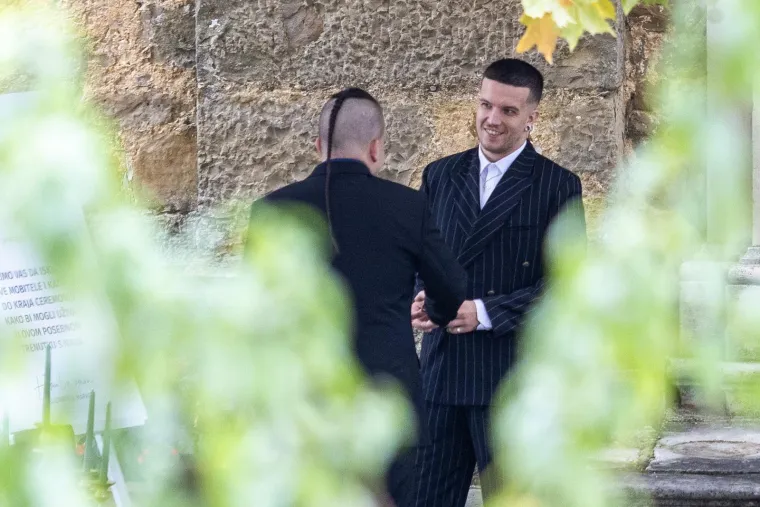 Na Eurosongu nije bio prvi, ali osmijeh njegove žene govori da je u ljubavi itekako pobijedio