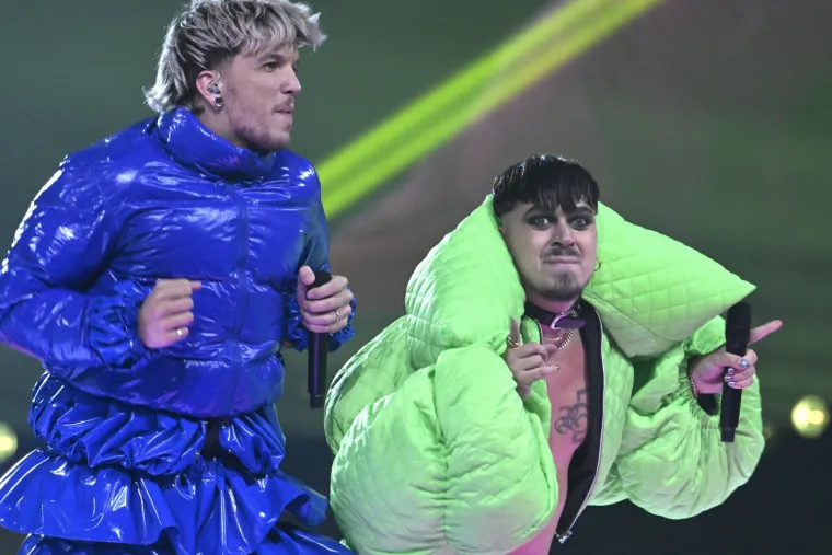 Na Eurosongu nije bio prvi, ali osmijeh njegove žene govori da je u ljubavi itekako pobijedio