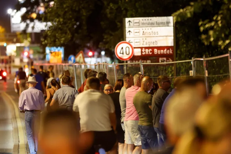 Nezapamćen interes Hrvata, a to je tek bila proba za spektakl kakav svijet nije vidio