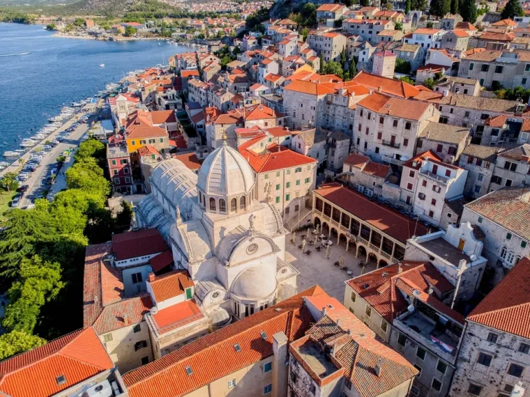 Dokaži da poznaješ Lijepu našu i odgonetni koje smo to gradove sakrili na fotkama