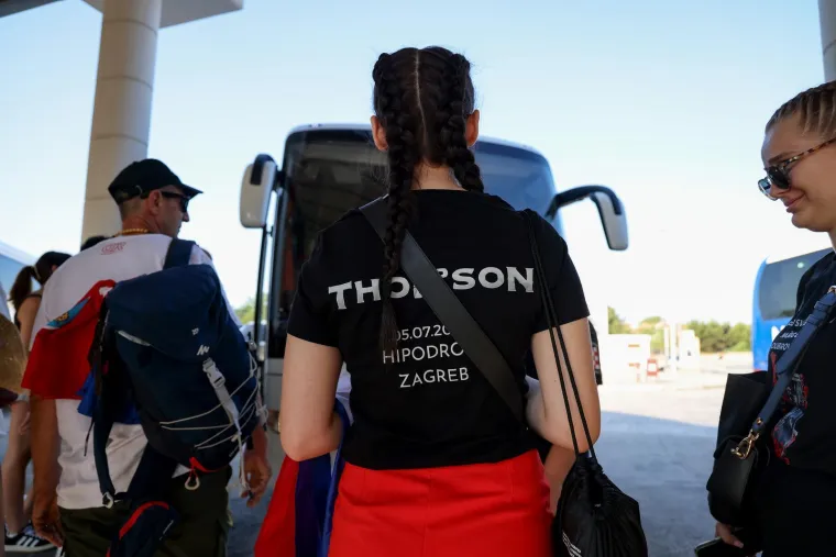 Autobusi krcati od ranog jutra: Fanovi iz cijele Hrvatske krenuli na Thompsona