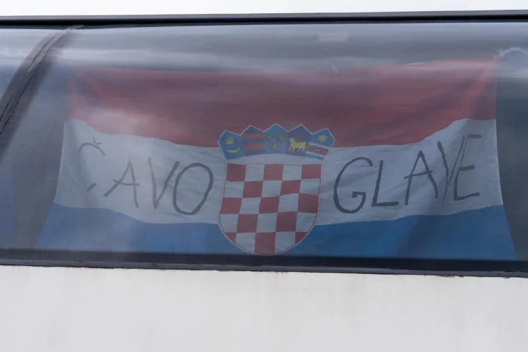 Autobusi krcati od ranog jutra: Fanovi iz cijele Hrvatske krenuli na Thompsona