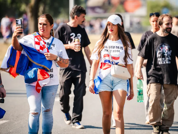 TOP 100 fotografija s povijesnog koncerta Marka Perkovića Thompsona na Hipodromu