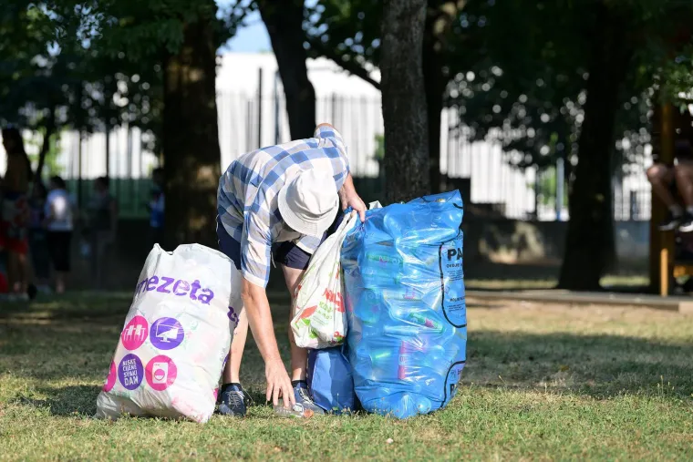 TOP 100 fotografija s povijesnog koncerta Marka Perkovića Thompsona na Hipodromu
