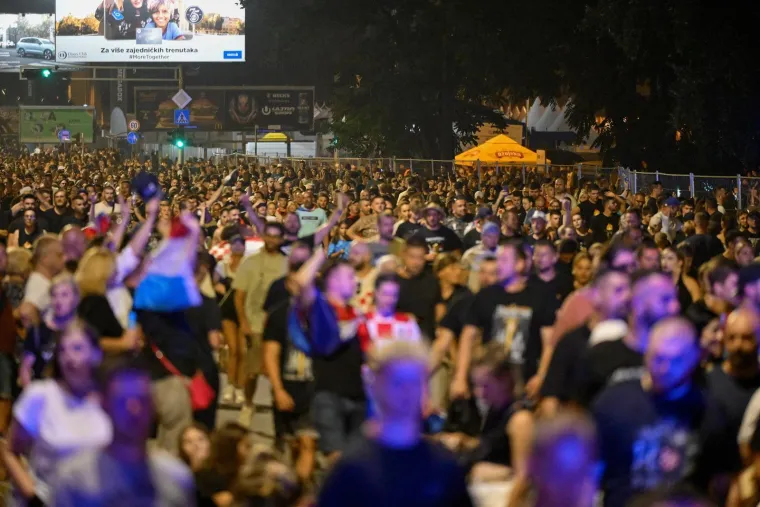 TOP 100 fotografija s povijesnog koncerta Marka Perkovića Thompsona na Hipodromu