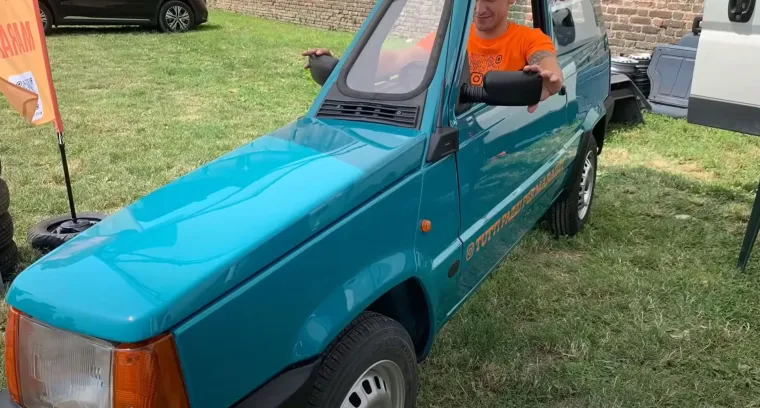 Ne, ovo nije iluzija: Od otpada je stvoren najuži auto na svijetu, ljudi ne vjeruju očima