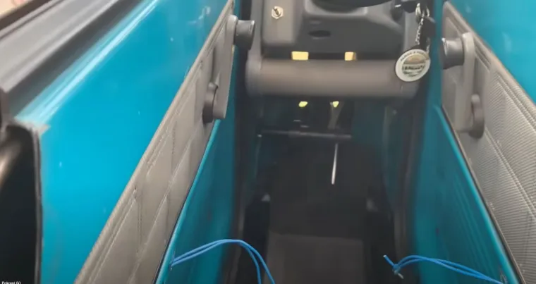 Ne, ovo nije iluzija: Od otpada je stvoren najuži auto na svijetu, ljudi ne vjeruju očima