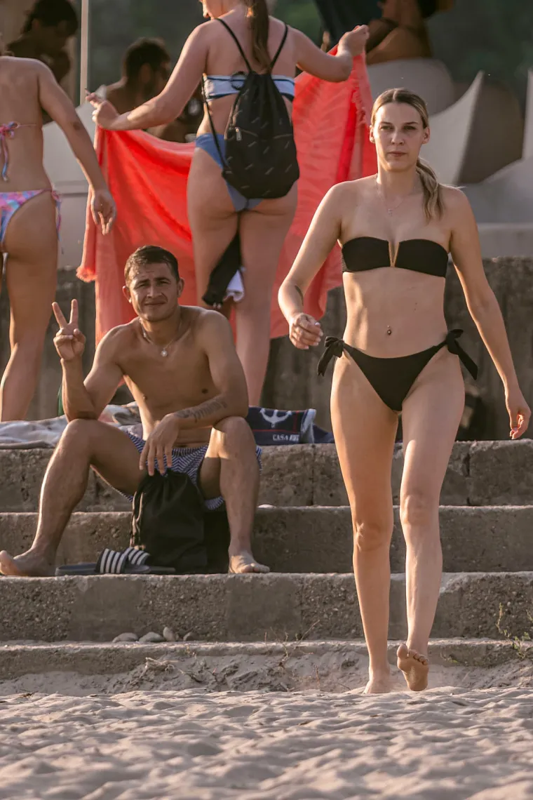 Slavonke u bikinijima podigle temperaturu: Izgleda da im 35 stupnjeva nije dosta