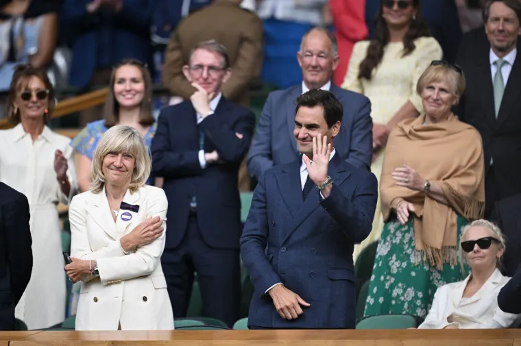 Mirka, što ti srce dirka? Svi bruje o izrazu lica Rogerove supruge: Ne bi mu bili u koži