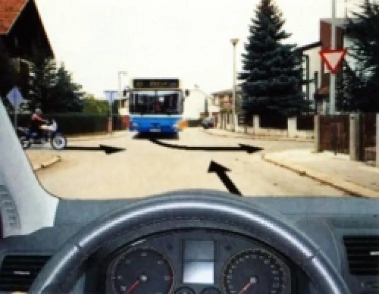 Dokažite da ste dobar vozač i točno riješite ova prometna raskrižja