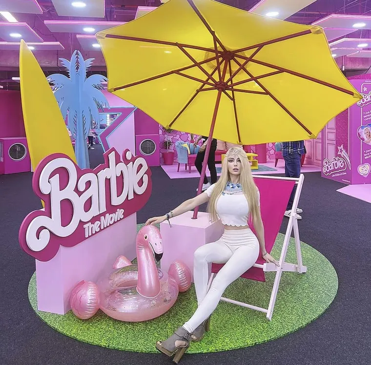 Zovu je ‘Barbie’, tvrdi da živi bez hrane i vode: Izgled ove ukrajinske zvijezde šokirao je sve