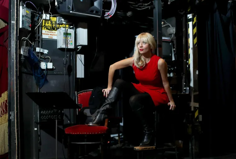 Sjećate se Sanje iz 'Ne daj se, Nina'? Ovako danas izgleda, a ljubi osam godina mlađeg