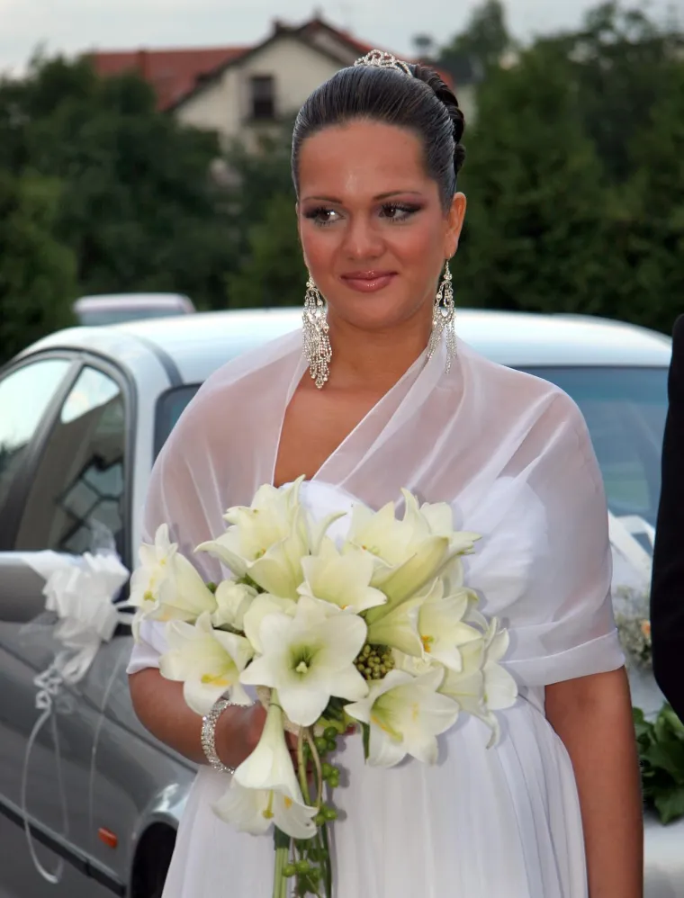 Dok ju je prosio, upao je u šaht. Ipak je pristala, a danas slave 20 godina braka
