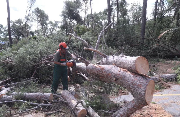Šokantni prizori s Marjana: Kao da je protutnjao tornado, a sada se pojavila nova prijetnja