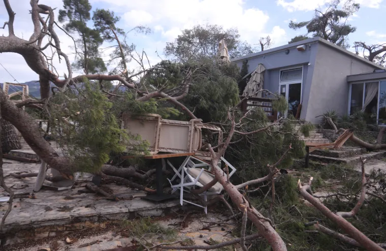 Šokantni prizori s Marjana: Kao da je protutnjao tornado, a sada se pojavila nova prijetnja