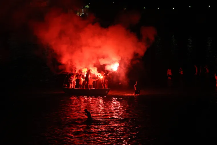 16 godina od spektakla za Dinu: Pogledajte tko je sve bio na legendarnim Bačvicama