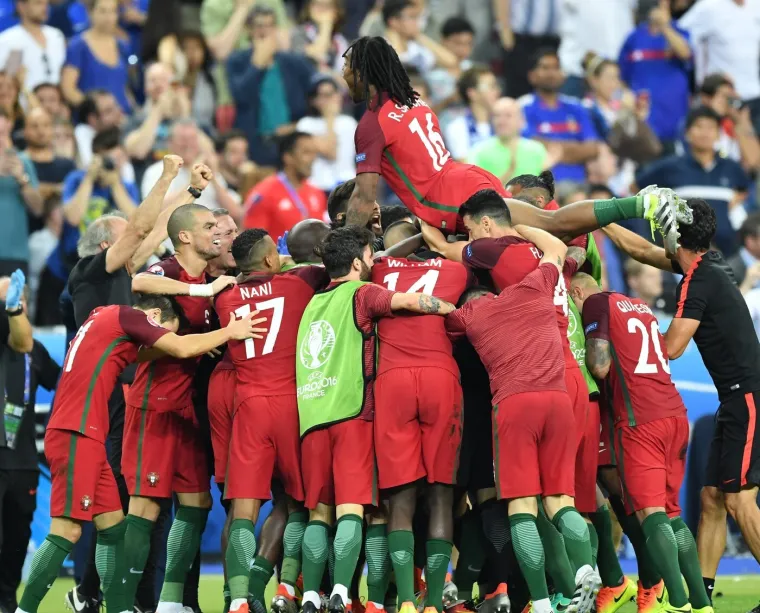 Ronaldo je izašao iz igre u suzama, bio pomoćni trener pa podigao trofej europskog prvaka