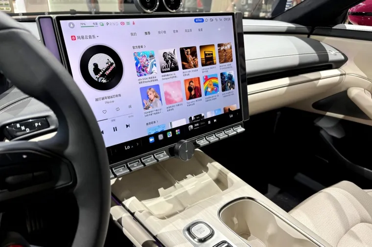Biste li vozili Xiaomi? E da, ovaj auto predstavlja sve ono od čega Zapad strahuje...