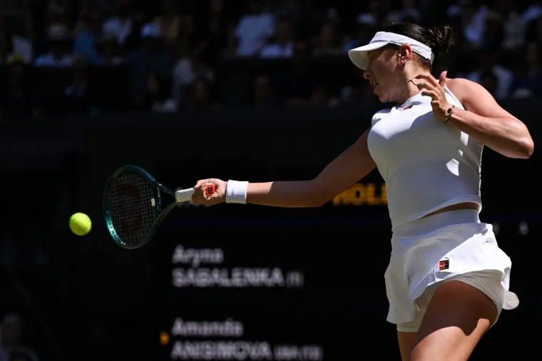 Drama u Wimbeldonu, incident zasjenio senzaciju! Kišobranima sakrili šokantne situacije