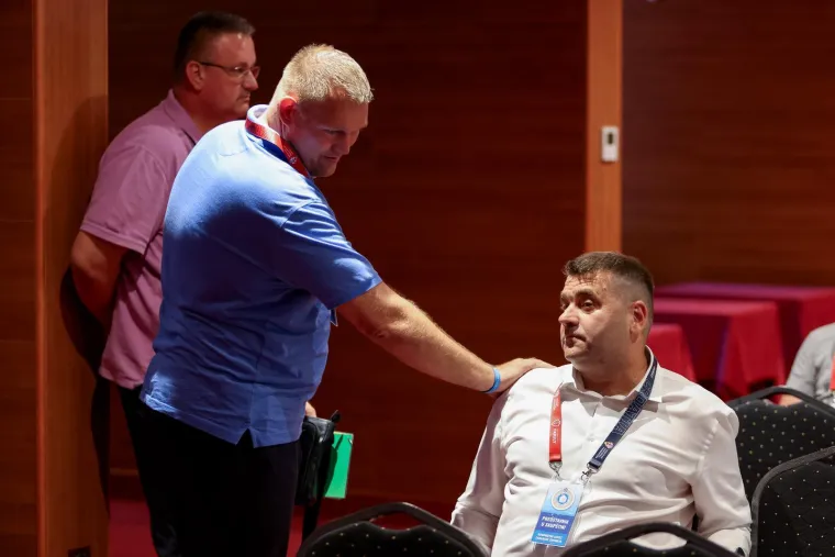 Ponovljeni izbori u Zadru nisu prošli bez drame: 'Jedan je završio na hitnoj'