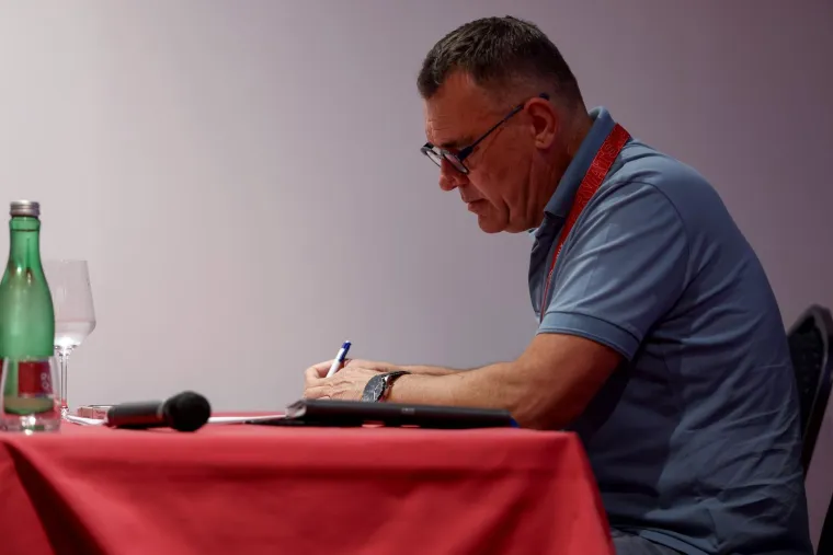 Ponovljeni izbori u Zadru nisu prošli bez drame: 'Jedan je završio na hitnoj'