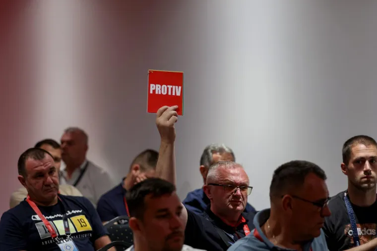 Ponovljeni izbori u Zadru nisu prošli bez drame: 'Jedan je završio na hitnoj'