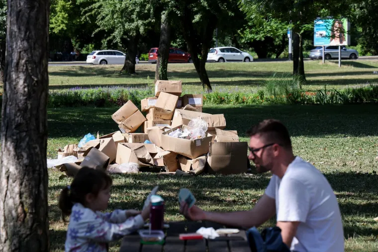 Od Thompsonovog koncerta je prošlo šest dana, a pogledajte na što sliče Hipodrom i Bundek