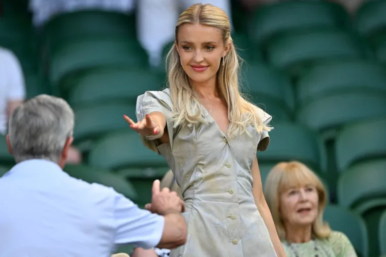 Ljudi padaju u nesvjest na Wimbledonu, a kamera je u publici uhvatila slavnog glumca