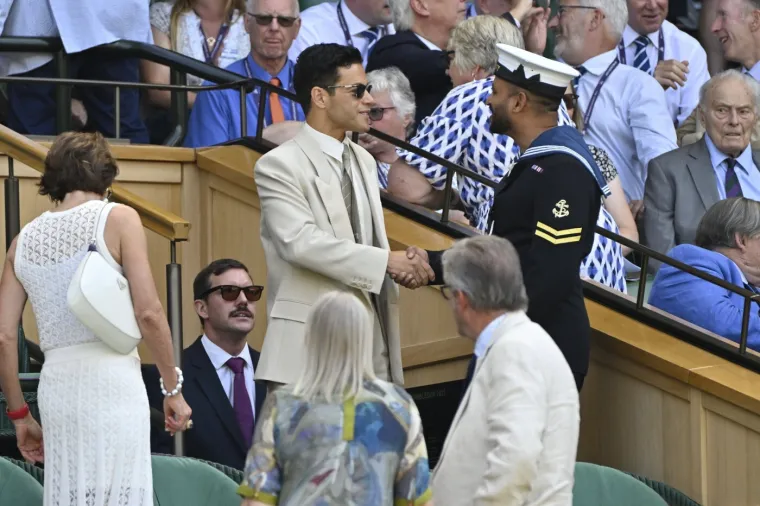 Ljudi padaju u nesvjest na Wimbledonu, a kamera je u publici uhvatila slavnog glumca