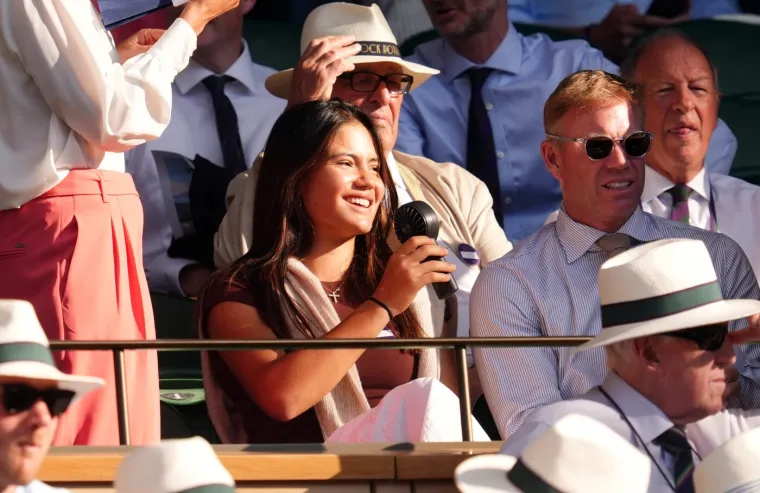Ljudi padaju u nesvjest na Wimbledonu, a kamera je u publici uhvatila slavnog glumca