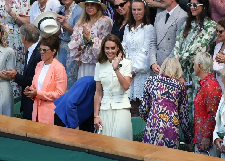 Povijesno finale Wimbledona zasjenila jedna pojava: Princeza među legendama
