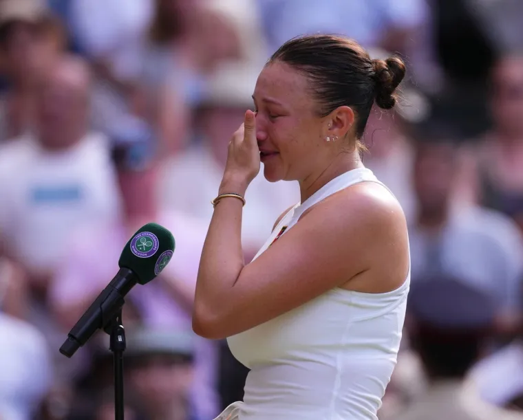 Povijesno finale Wimbledona zasjenila jedna pojava: Princeza među legendama