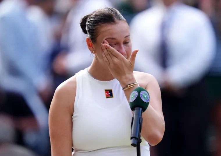 Povijesno finale Wimbledona zasjenila jedna pojava: Princeza među legendama