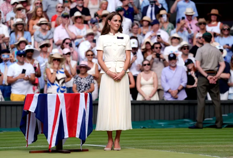 Povijesno finale Wimbledona zasjenila jedna pojava: Princeza među legendama