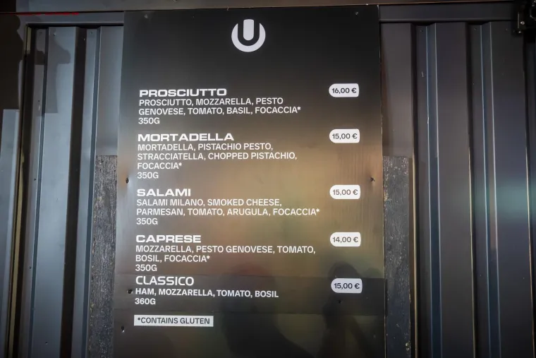 Vrtoglave cijene na Ultri: Ćevapi 14, burger s krumpirićima 21 euro, a evo koliko koštaju pivo i prezervativi