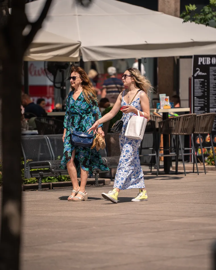 Djevojka u odvažnom outfitu zapalila zagrebačku špicu