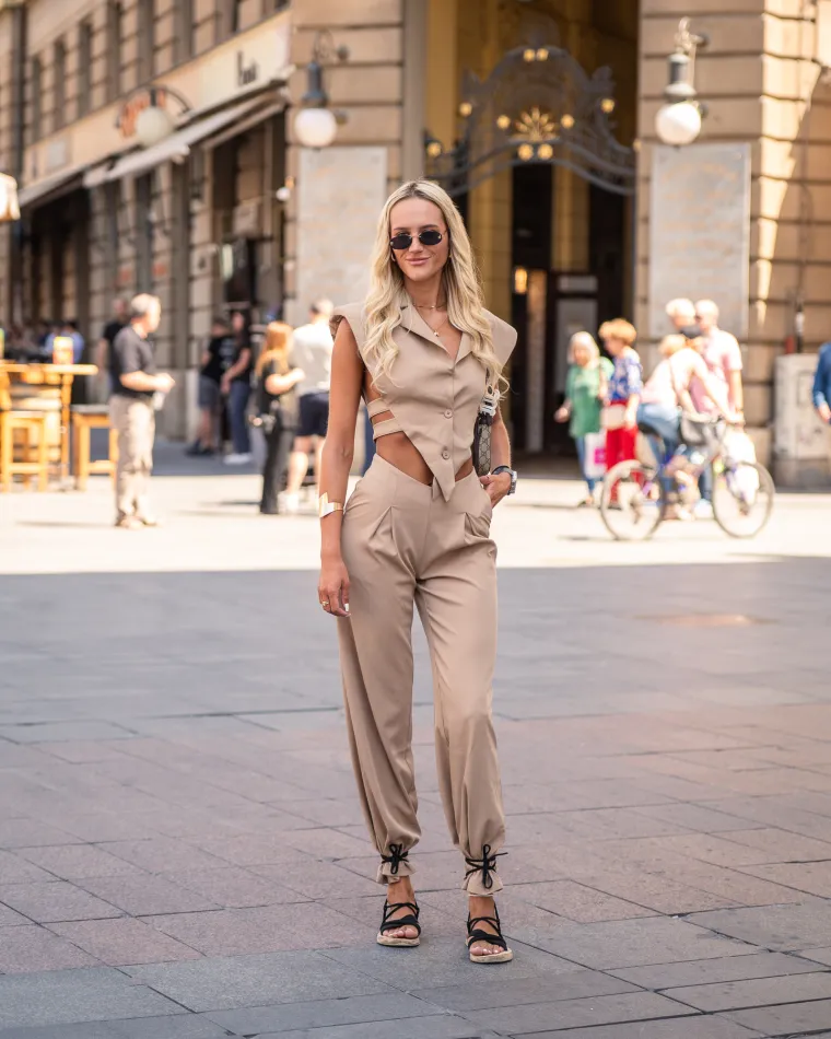 Djevojka u odvažnom outfitu zapalila zagrebačku špicu