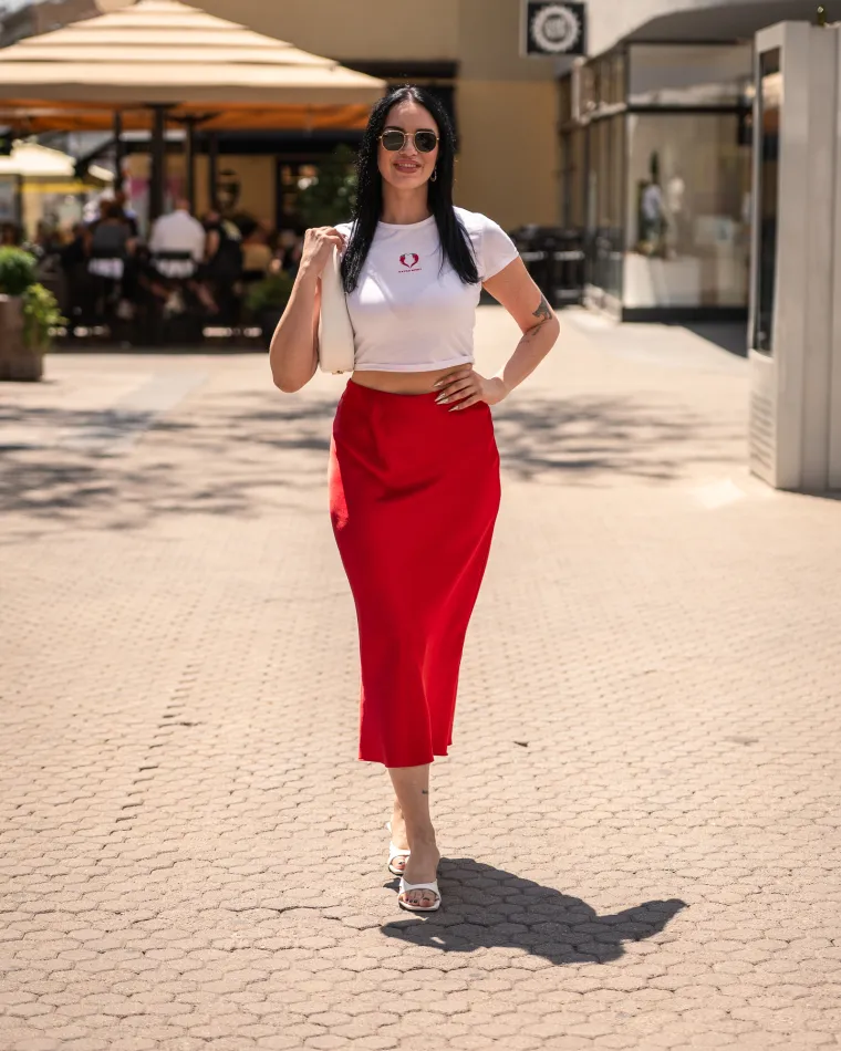 Djevojka u odvažnom outfitu zapalila zagrebačku špicu