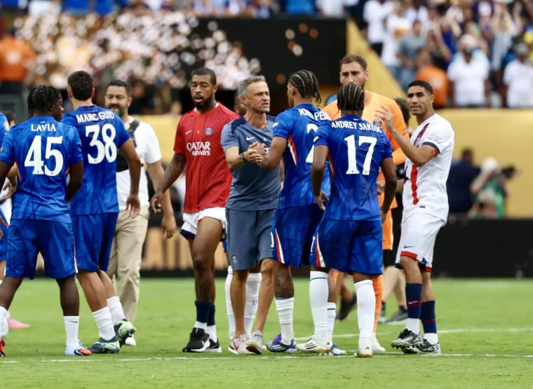 Tučnjava nakon finala klupskog SP-a: Luis Enrique udario zvijezdu Chelseaja, Trump gledao nevjerojatne scene