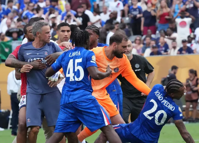 Tučnjava nakon finala klupskog SP-a: Luis Enrique udario zvijezdu Chelseaja, Trump gledao nevjerojatne scene