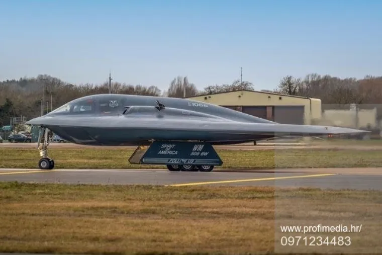 Prvi let moćnog američkog bombardera: Četiri ključna programa sve su promijenila